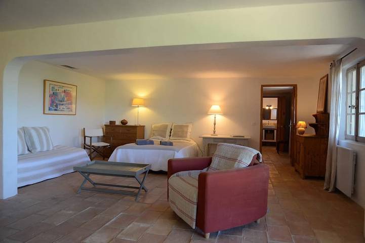 Gîte pour 4 personnes, avec jardin ainsi que balcon et piscine dans le Luberon - 4