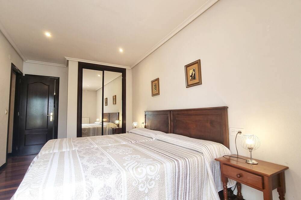 Entire apartment, Apartment for tourist use Cuera in Llanes, Costa Verde (Spain)