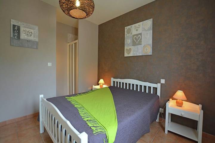 Location de vacances pour 8 personnes, avec piscine et jardin, animaux acceptés à Saint-Victor-de-Malcap - 2