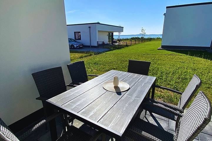 Ferienwohnung für 5 Personen, mit Terrasse und Garten - 1
