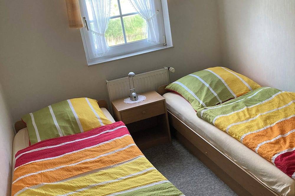 Ganze Wohnung, Große ruhige gemütliche Ferienwohnung an der Nordseeküste Nähe Dornumersiel in Dornum, Landkreis Aurich