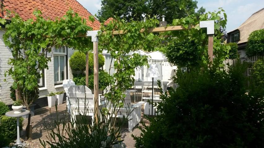 Vacation rental for 2 people, with Yard