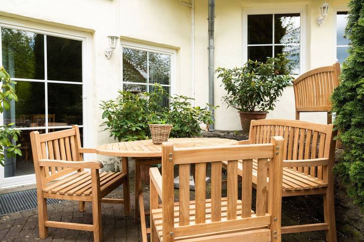 Entire apartment, Apartment 'Ferienhof Homann Sauerland - Lh 3' with shared terrace and Wi-Fi in Nehden, Brilon