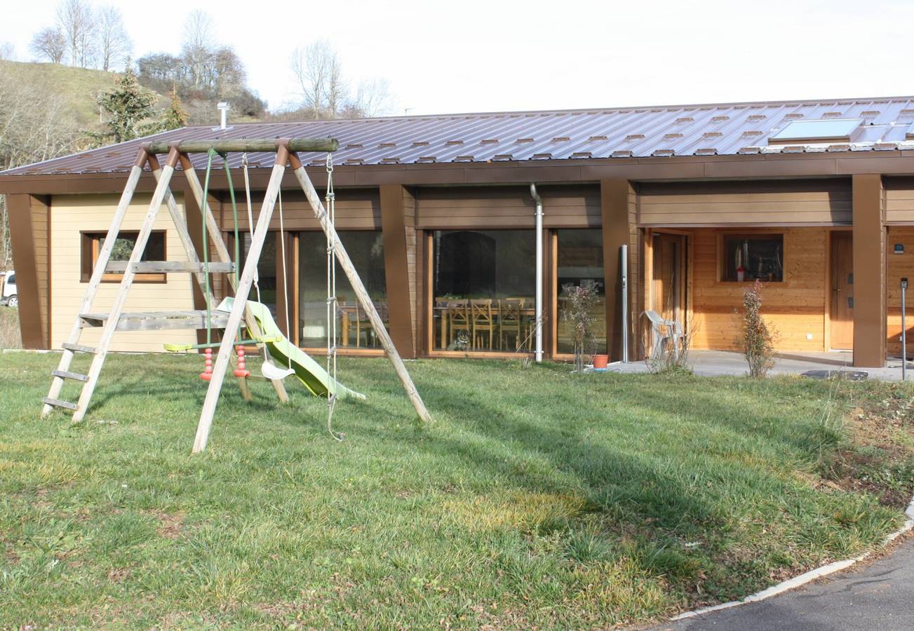 Gîte 'Au Cœur Du Creux', tout confort, 4*, pour 12-14 pers. in Pays de Pontarlier, Doubs