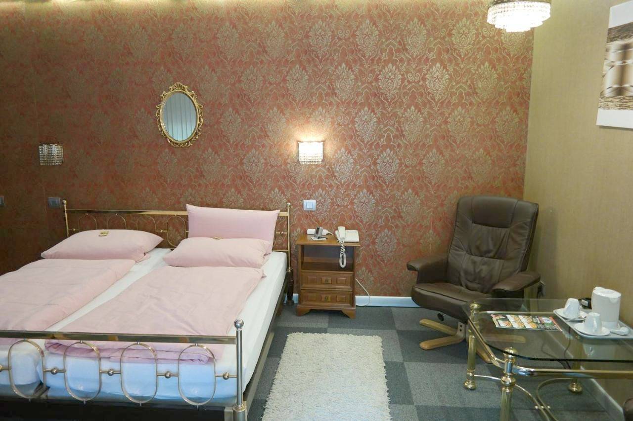 Am Hallenbad Hotel garni in Ratingen, Kreis Mettmann