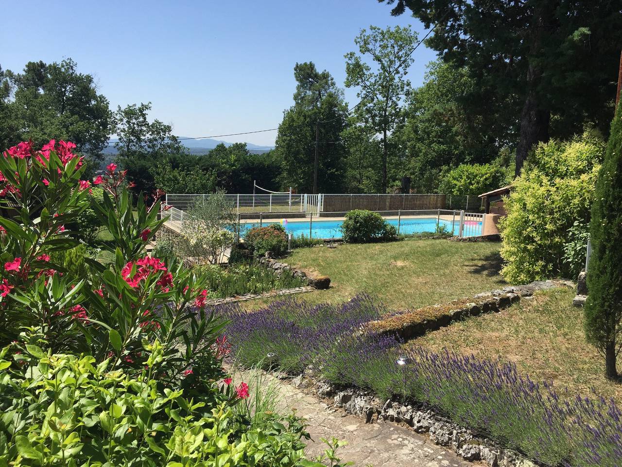 Villa Oléandre mit großem Privatpool, Chassiers Ardèche in Chassiers, Parc naturel régional des Monts d'Ardèche