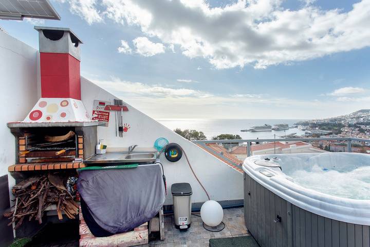 Ferienhaus für 5 Personen, mit Balkon und Whirlpool in Funchal - 4