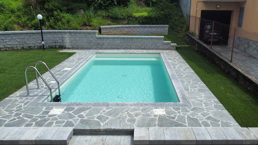 Gîte pour 4 personnes, avec balcon ainsi que vue sur le lac et jardin à Lierna - 2