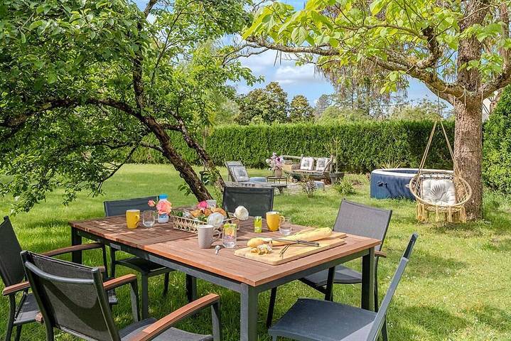 Gîte pour 6 personnes, avec jacuzzi ainsi que terrasse et jardin, animaux acceptés