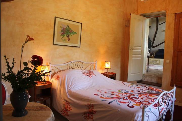 Location de vacances pour 14 personnes, avec jardin ainsi que piscine et sauna, animaux acceptés à Bagat-en-Quercy - 2