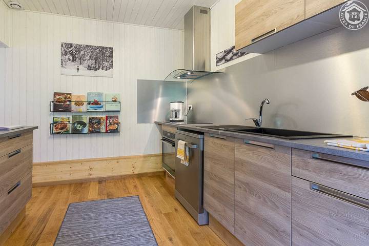 Gîte pour 8 personnes, avec jardin dans Station Aillons Margeriaz - 3