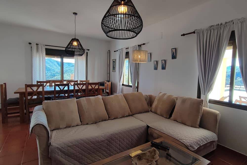 Villa José 2,Piscina Climatizada, Wifi, A/C, Petfriendly, vista del mar! in Comares, Provincia de Málaga