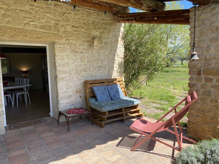 Gîte pour 4 personnes, avec piscine ainsi que jardin et terrasse à Caromb - 3