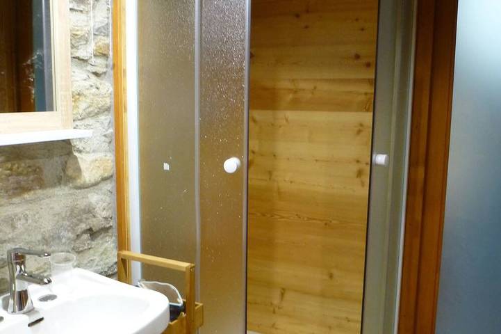 Schönes kleines Häuschen in den Almen in Comune di Lillianes, Walliser Alpen