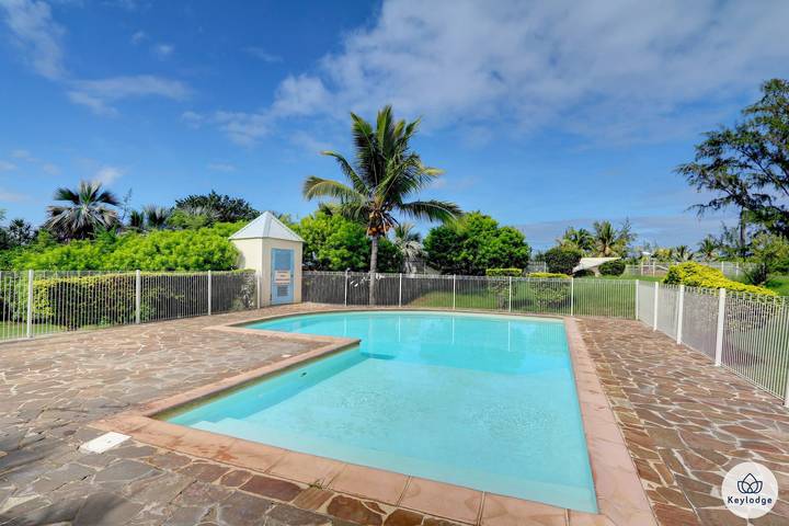 Gîte pour 2 personnes, avec piscine et jardin sur l' Île de la Réunion - 2