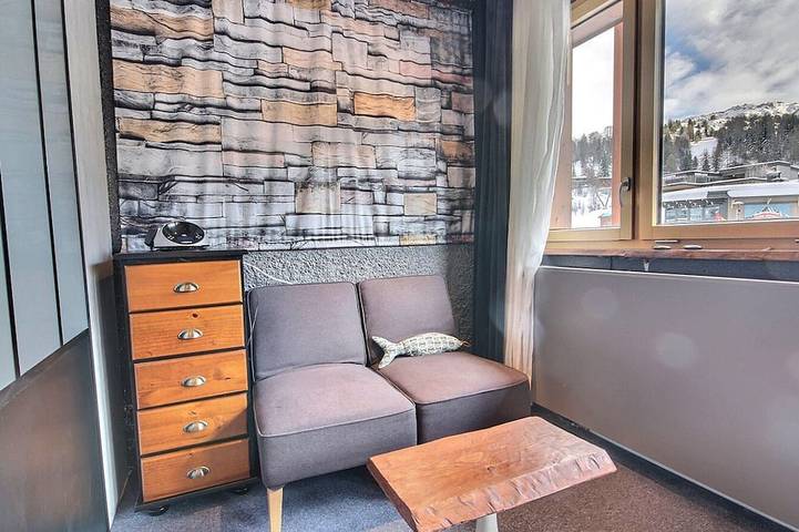 Entire apartment, Spacious 3-room apt for 5, balcony, wifi, in Plagne Centre in Plagne Centre, La Plagne-Tarentaise