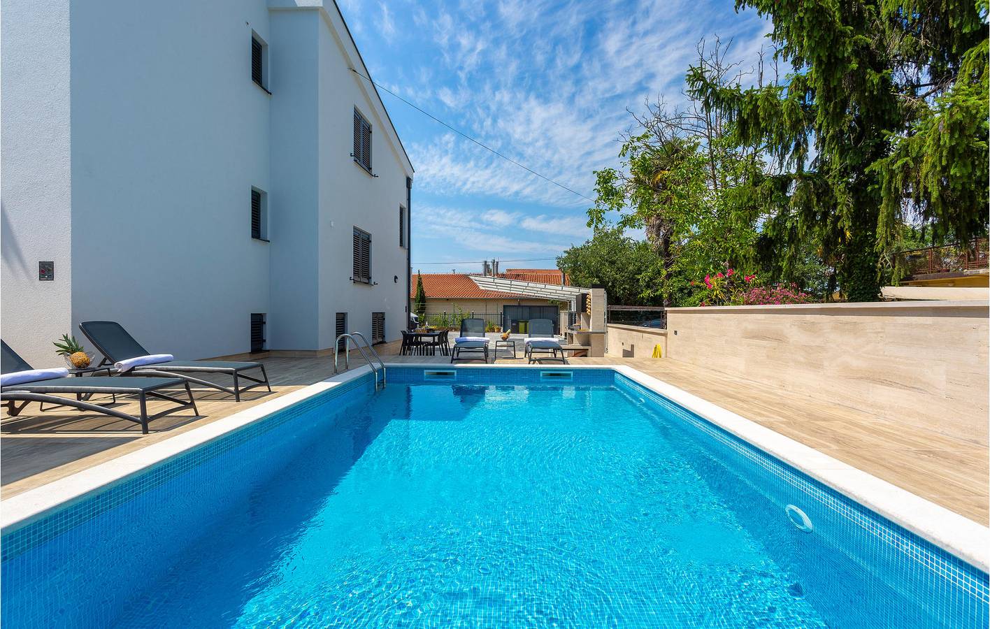 Ganze Ferienwohnung, Ferienwohnung für 5 Personen mit Pool in Malinska, Krk