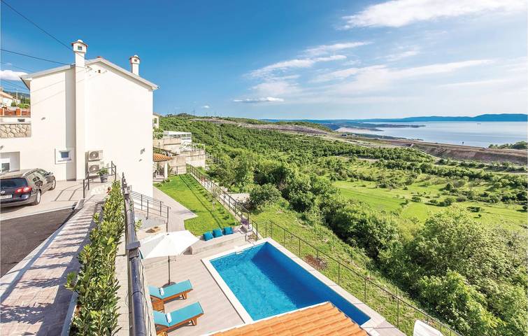 Ferienhaus für 9 Personen, mit Terrasse