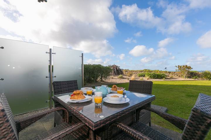 Log cabin for 4 people, with garden in Carbis Bay