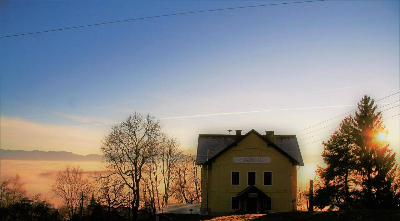 Ganze Wohnung, Alte Volksschule - schual in gradne in Liebenfels, Mittelkärnten