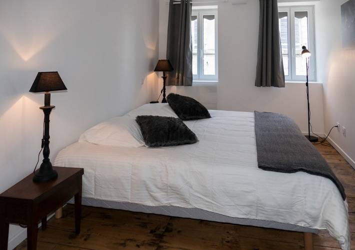 Gîte pour 6 personnes, avec piscine ainsi que jardin et terrasse à Bagnères-de-Bigorre - 4