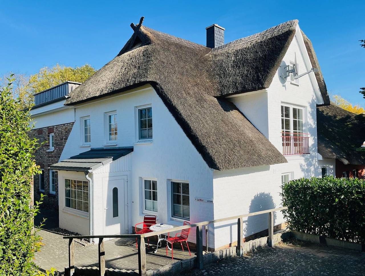 Ganze Wohnung, Ferienwohnung "La Mer Dachgeschoss" -  mit ca. 90 m² Wohnfläche für 2-6 Personen in Ahrenshoop, Fischland