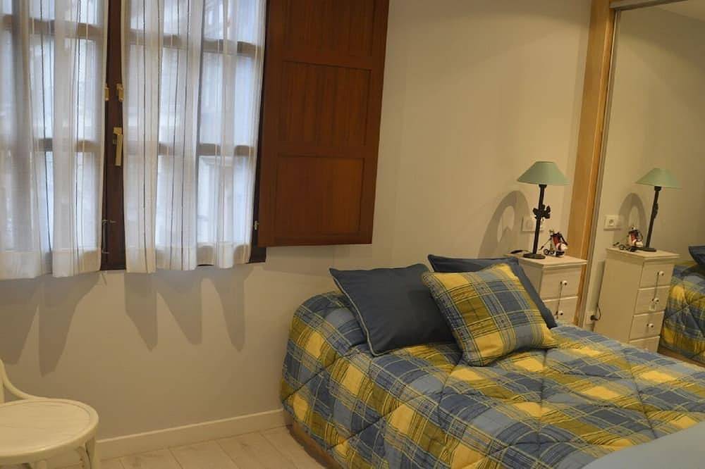 La Casa Blu Di Las Caldas in Oviedo, Montagne Cantabriche