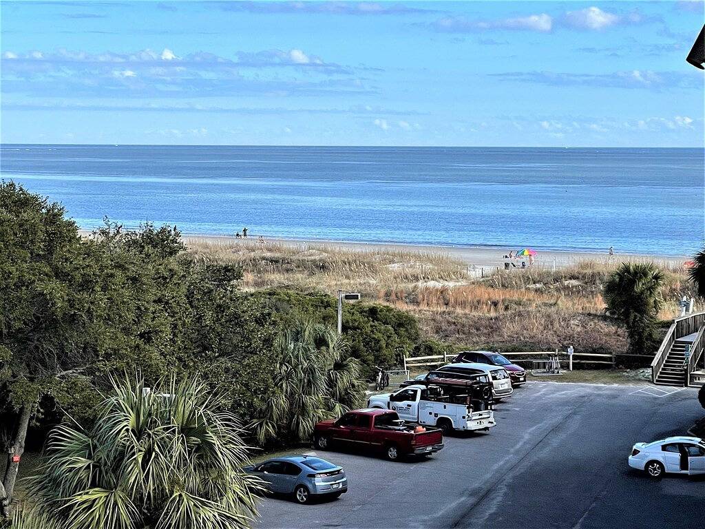 Ganze Wohnung, Admiral's Row 424 | Ocean Views, Tennis, Pickleball & Beach Access in Beaufort County