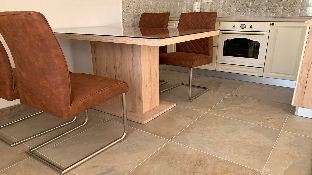 Ganze Ferienwohnung, Ferienwohnung für 4 Personen (95 m²) in Zadar in Zadar Stadt, Zadar (Kommun)