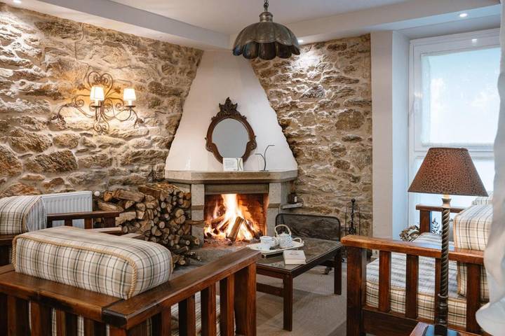 Apartamento para 2 personas, con jardín y piscina además de terraza y vistas en Silleda