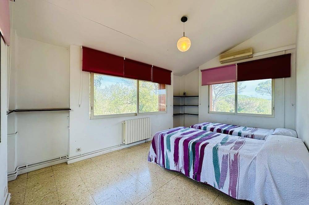 Pins Costabravasi - Piscina, A/C, wifi, parking in Llagostera, Costa Brava