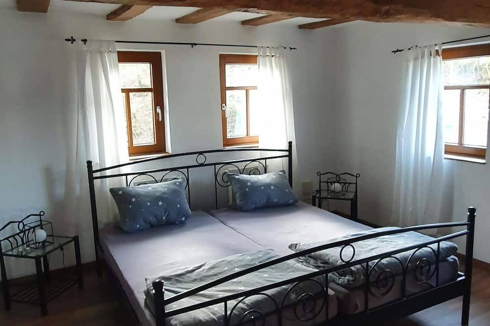 Romantisches Fachwerkhaus zwischen Rhein und Mosel in Beltheim, Hunsrück