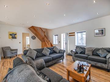 Cottage for 12 People in Denbighshire, North-Wales, Photo 3