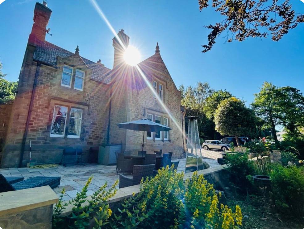 Lodge - Sleeps 18, pet friendly & free parking in Gateshead