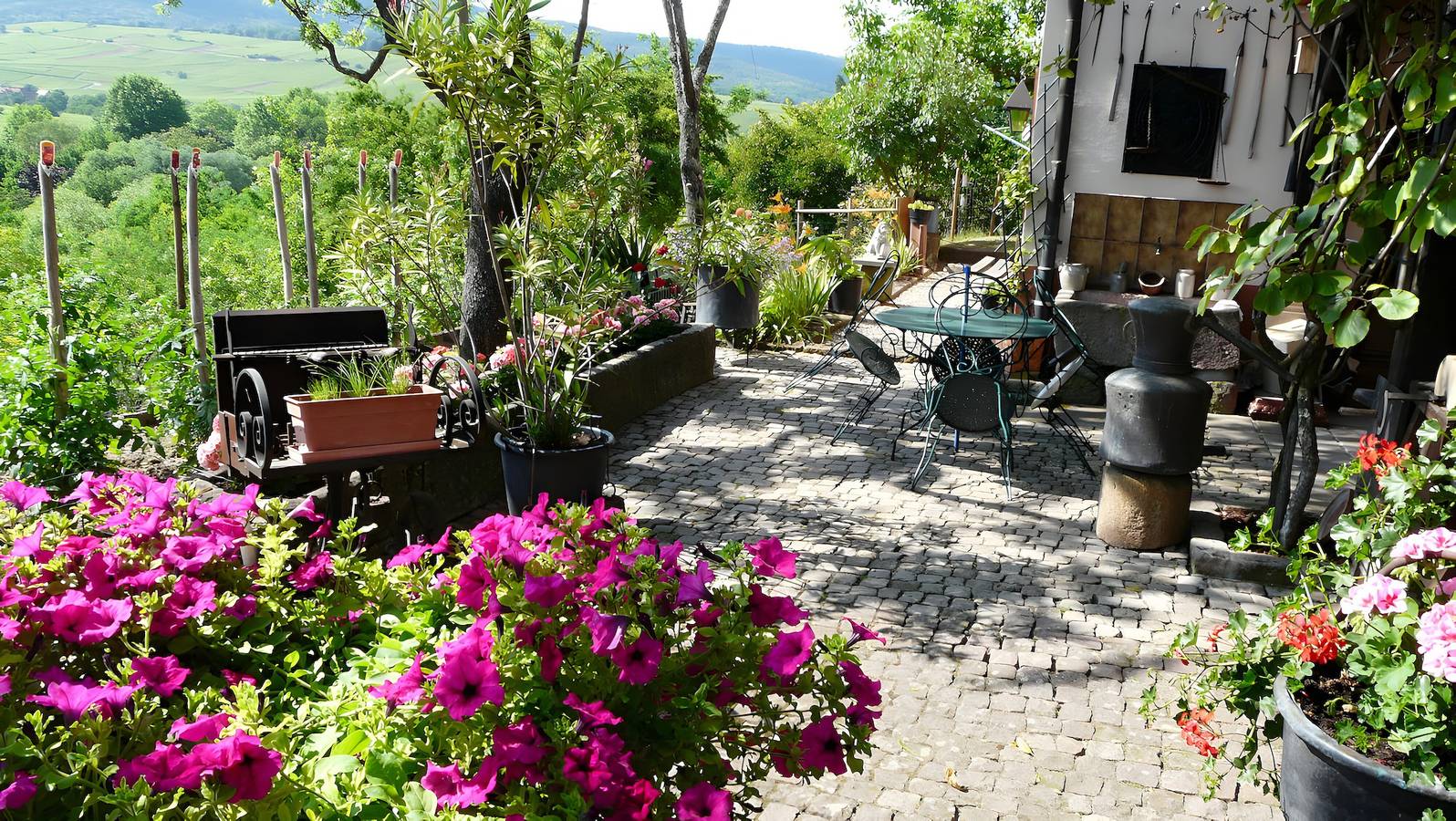 Apartamento entero, Apartamento “Gîte Éclat De Soleil” con terraza privada, jardín compartido y Wi-Fi in Beblenheim, Región de Ribeauvillé