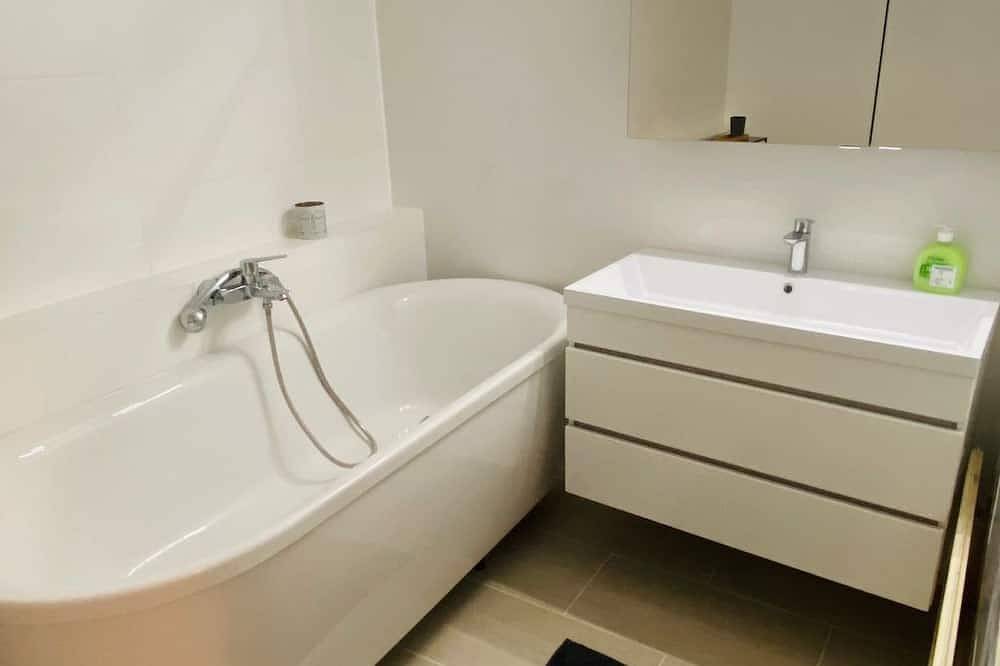 Ganze Wohnung, Studio in zentraler Lage - nur wenige Minuten zum See und Stadt in Salzkammergut-Berge, Gmunden