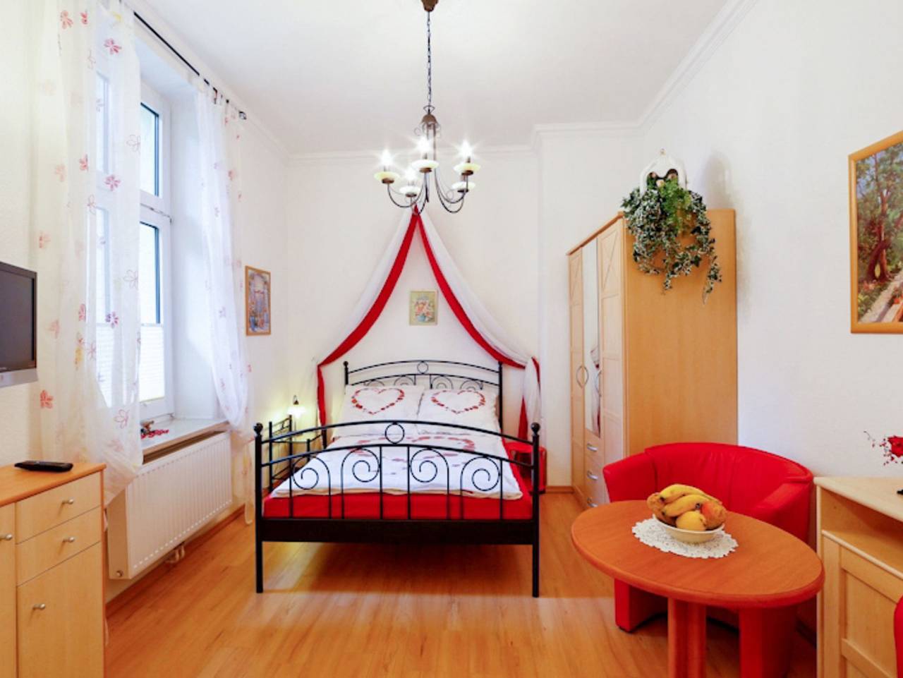 Ganze Ferienwohnung, Waldhaus Gronenberg - 1-Raum Fewo Nr. 5, 20m², 1. Etage, Ost in Pönitz am See, Scharbeutz