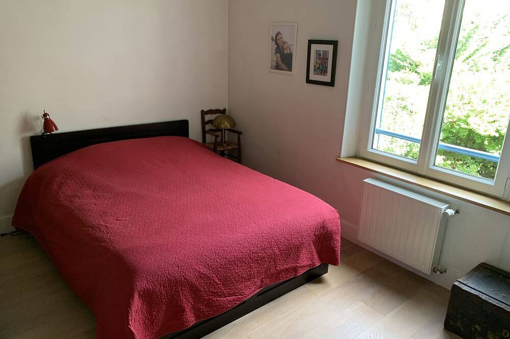 Chambre sur jardin avec salle d'eau et wc privés in Montmorency, Val-d'Oise