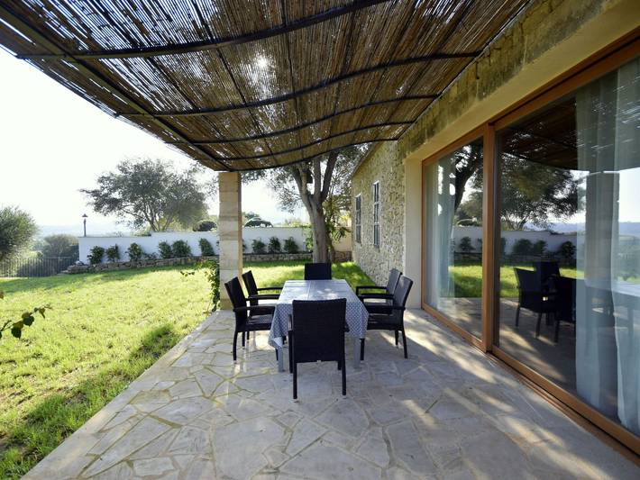 Ferienwohnung für 5 Personen, mit Pool und Terrasse sowie Garten und Ausblick in Petra (Mallorca)