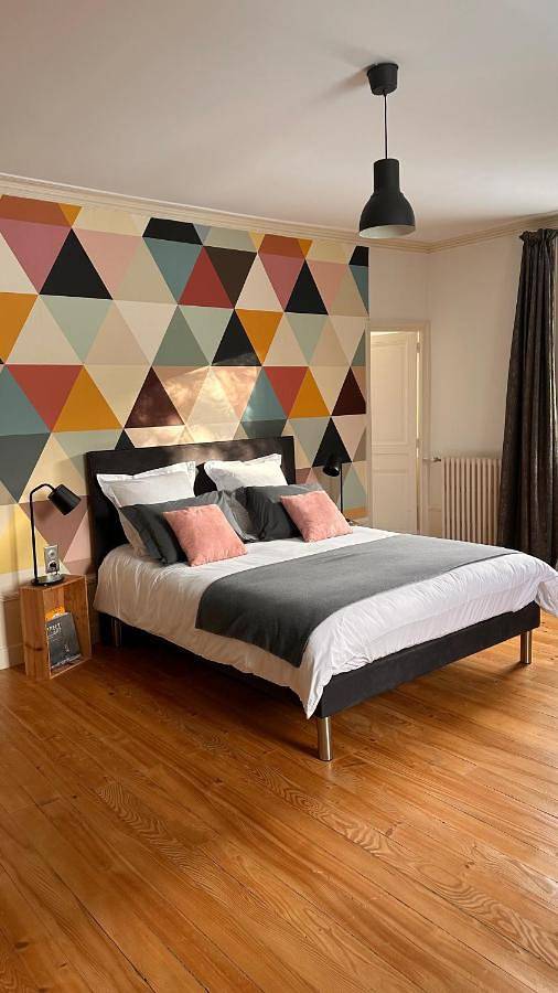 Chambre d’hôte pour 2 personnes, avec Balcon et Terrasse ainsi que Jardin et Piscine à Marnoz