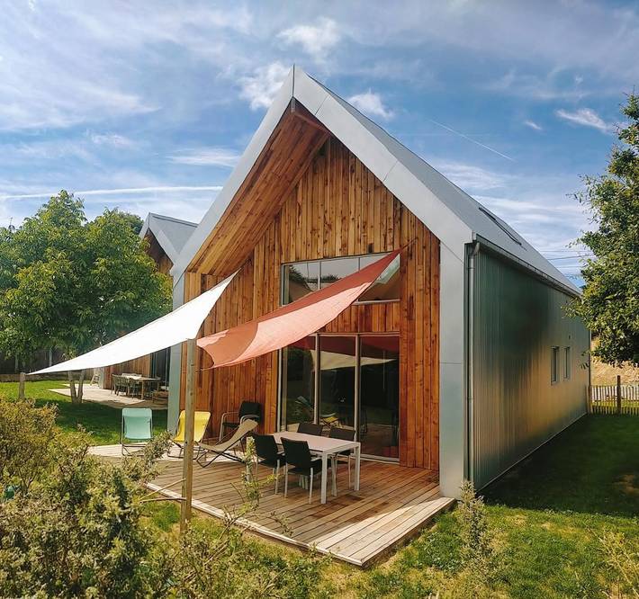 Gîte pour 4 personnes, avec Terrasse ainsi que Jardin et Vue dans Plage de la Ville Berneuf