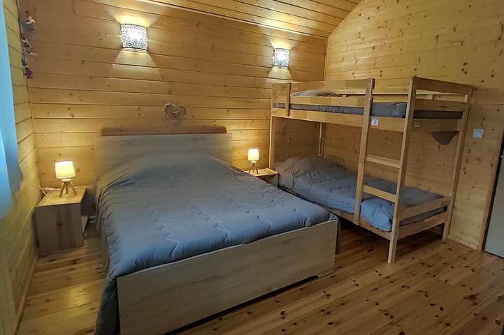 Chalet (12 Personen) mit Südterrasse und atemberaubendem Bergblick in Les Orres, Nationalpark Écrins
