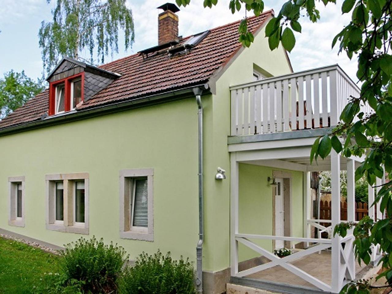 Ganze Ferienwohnung, Kleines Häuschen - Kleines Häuschen in Cossebaude, Dresden