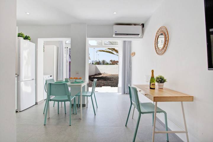 Vacation Home '4ever 3' with Wi-Fi in Corralejo, La Oliva