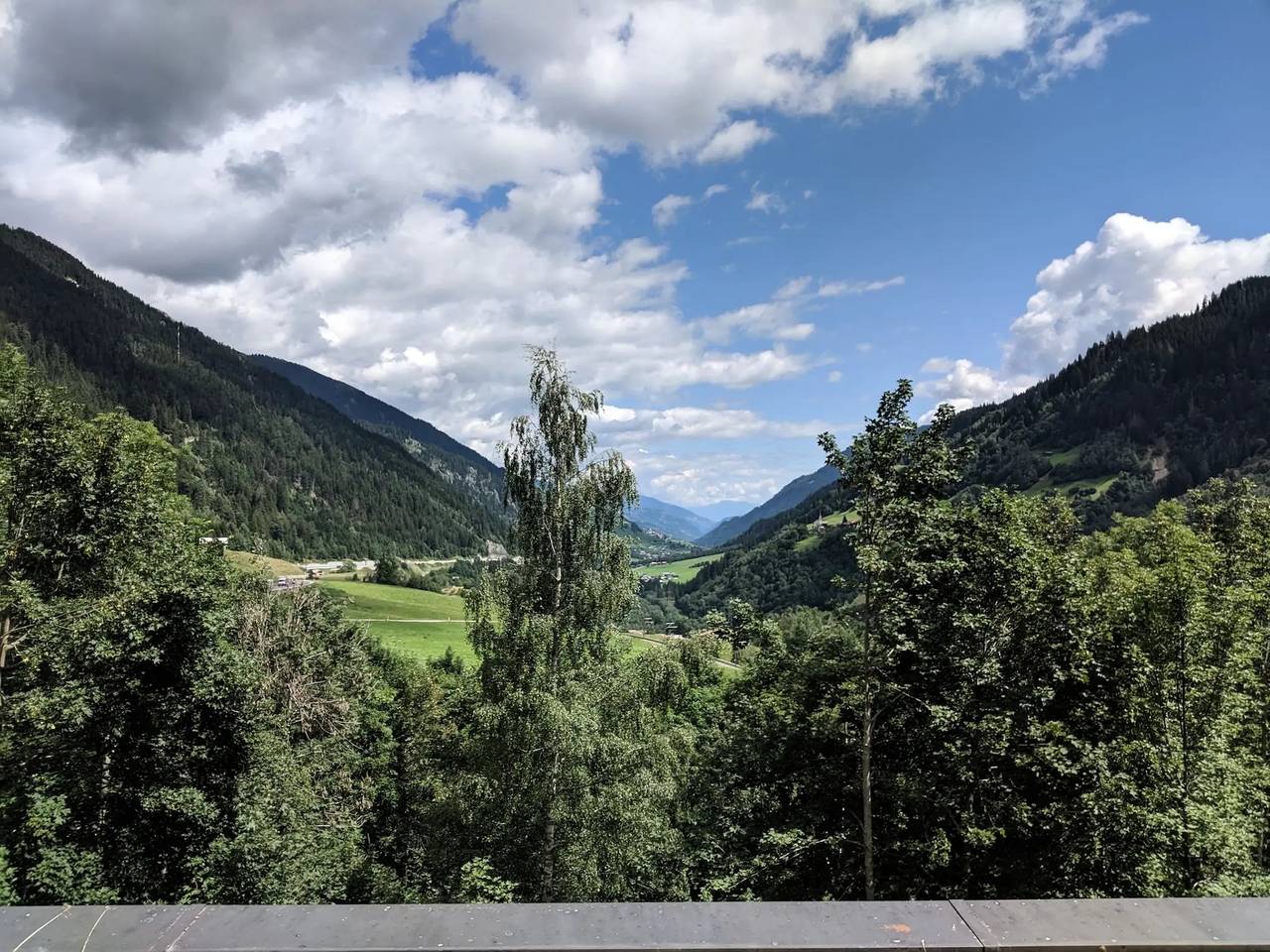 Ganze Wohnung, 2 Zimmer 4 Personen in Disentis, Surselva