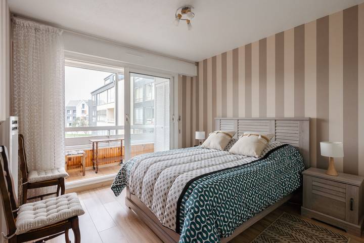 Ganze Wohnung, Ferienwohnung für 4 Personen mit Terrasse in Courseulles-sur-Mer, Caen und Umgebung