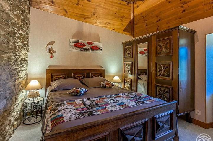 Location de vacances pour 2 personnes, avec jardin à Oô - 2