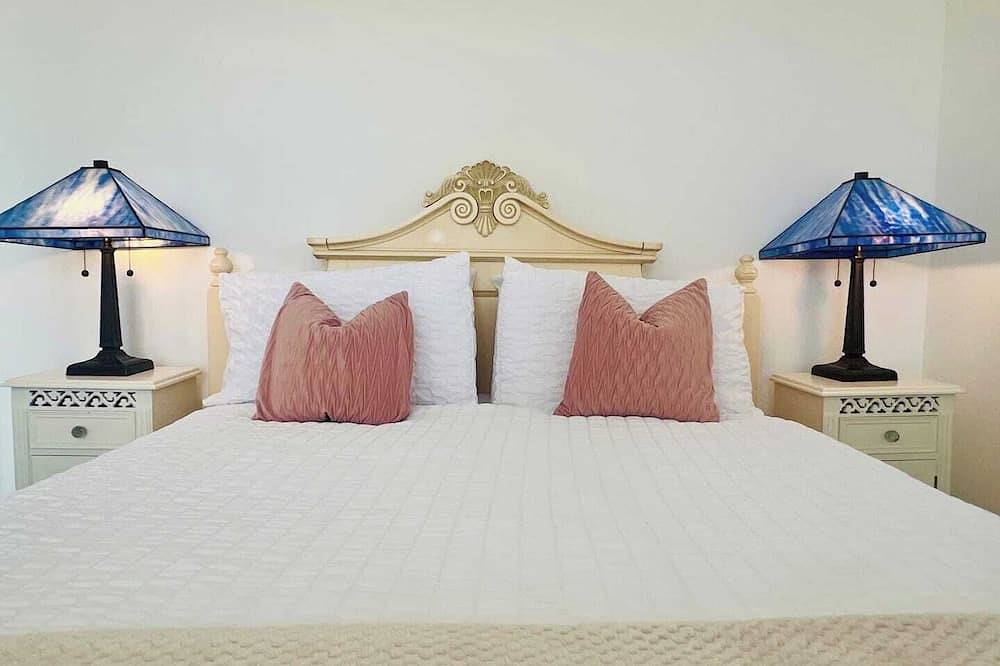 Seaside Town House Close to Walton Pier & Beach in Frinton and Walton, Essex
