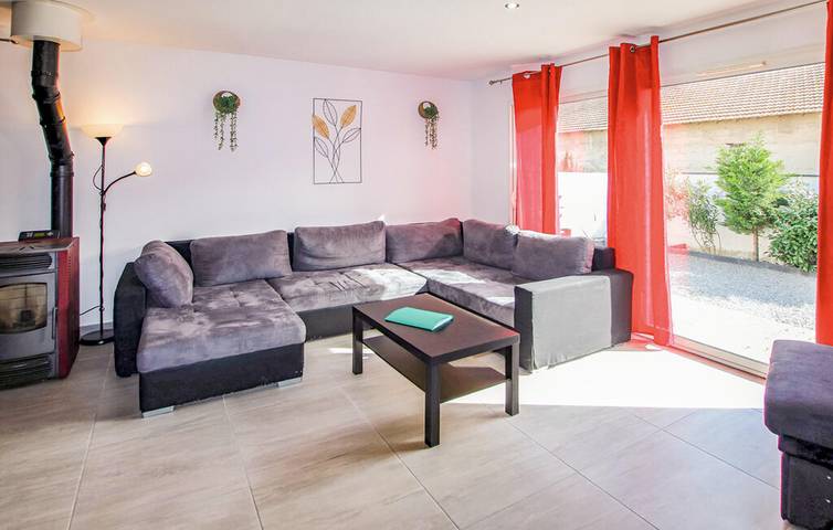 Location de vacances pour 8 personnes, avec piscine et terrasse, animaux acceptés à Morières-lès-Avignon - 3