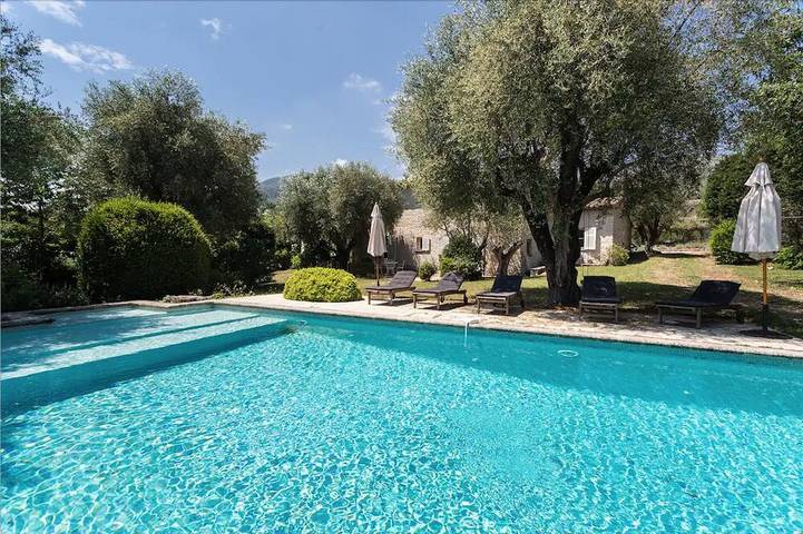 Villa für 8 Personen, mit Garten und Terrasse - 1